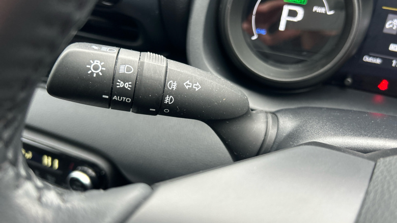 Toyota Yaris 1.5 Hybrid Design 5dr CVT Hybrid Hatchback